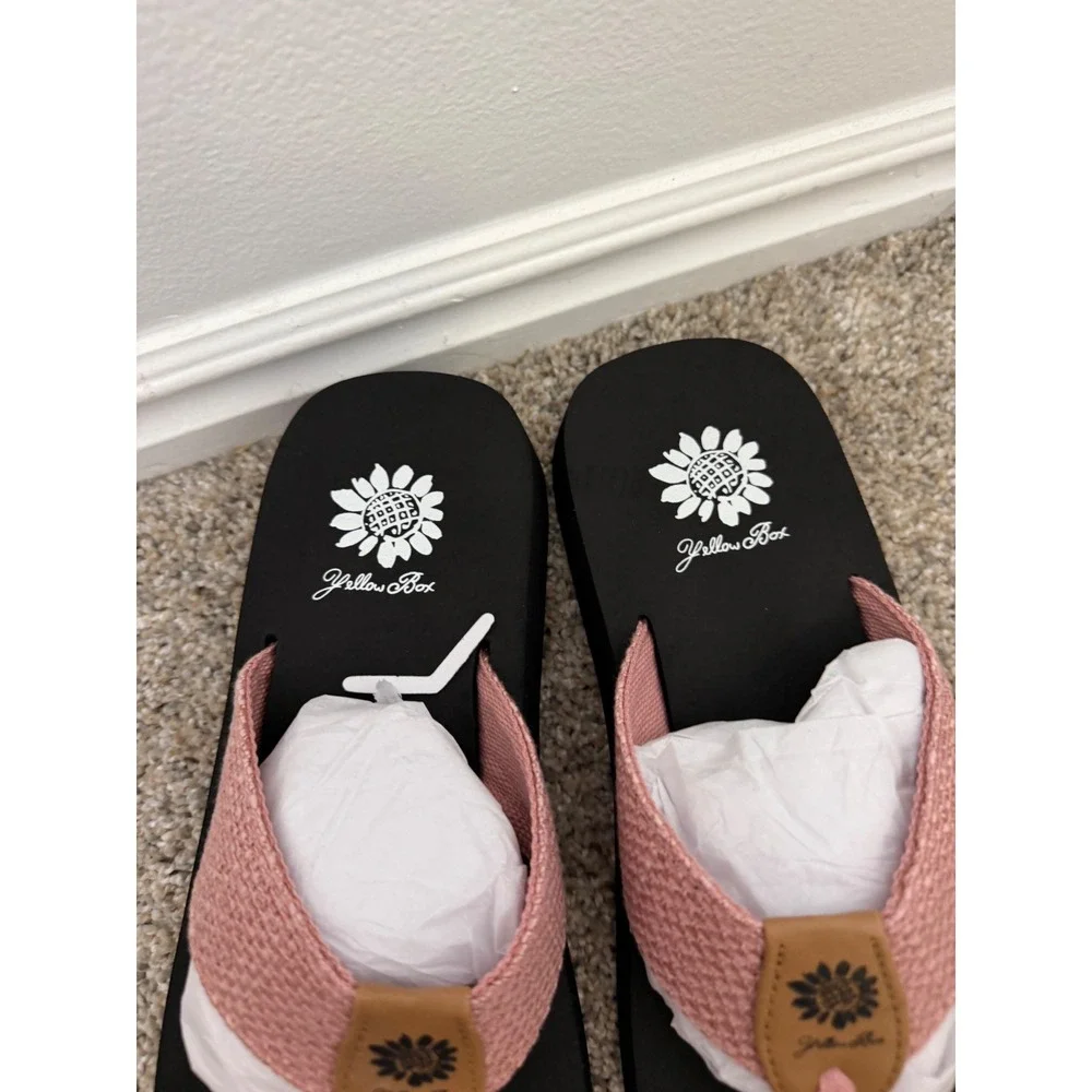 Yellow Box Frayz Flip Flops – Blush – Women's Size 6.5 – New in Box - Picture 3 of 6